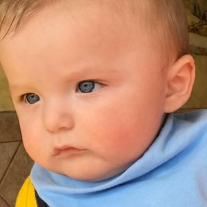 Meet your Posher, Edona